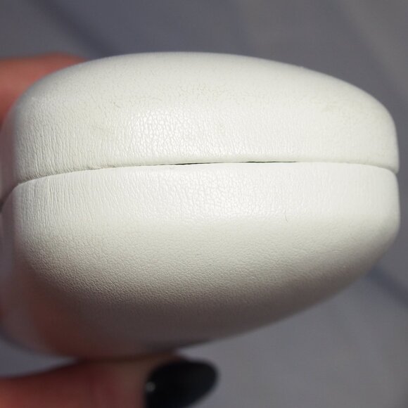 YvesSaintLaurent  White/Black Interior Eyeglass Case Only - Picture 6 of 12